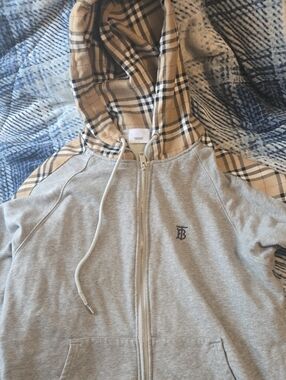 Burberry Light Grey Zip Hoodie with Vintage Beige Check Hood